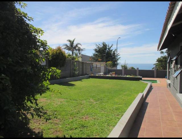 5 BEDROOM HOUSE FOR SALE IN DANA BAY